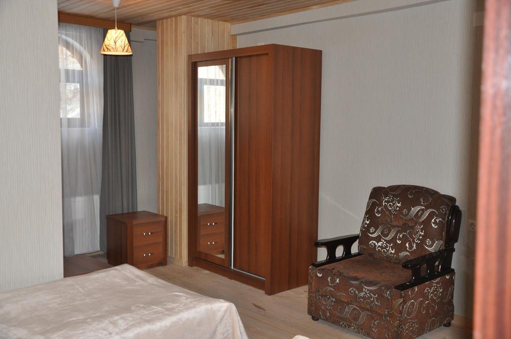 מסטיה Guesthouse David Zhorzholiani חדר תמונה